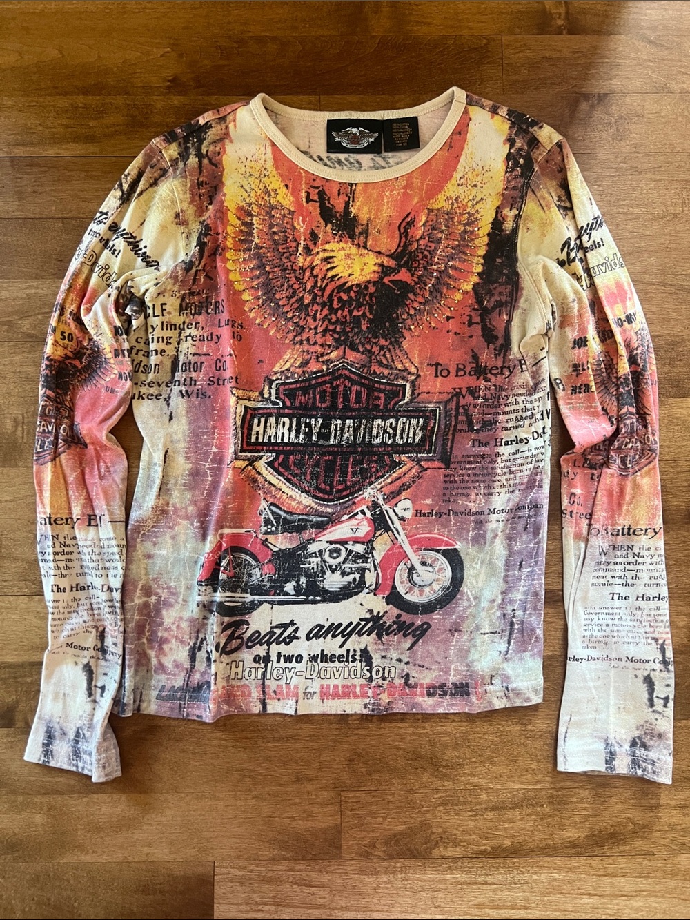 Harley-Davidson Women’s Long Sleeve Medium-sized Tee - Beige, Red, Orange